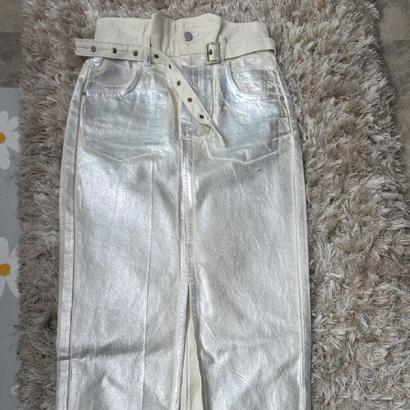 Zara Dresses & Skirts - Zara Cream Textured Fabric